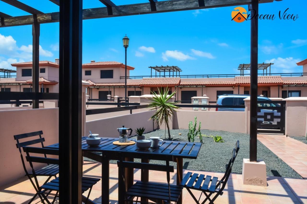 Villa Ocean View Лахарес Екстериор снимка